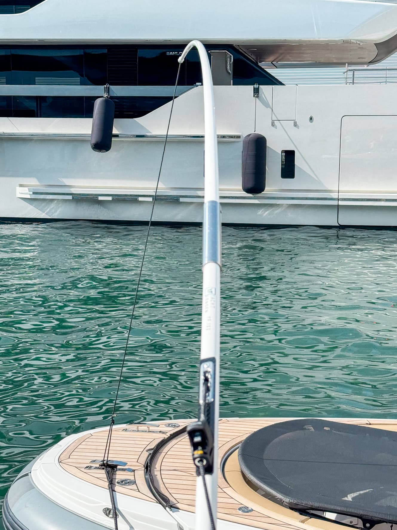 Mooring Whips Explained: Better Tender Protection, Less Stress